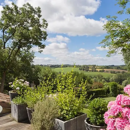 Sleeps 6 Pool Wifi Villa Fieux