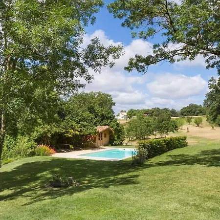 Sleeps 6 Pool Wifi
