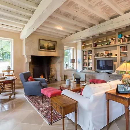 Villa Sleeps 6 Pool Wifi Fieux